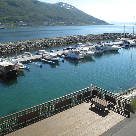 By The Sea. Hybel/room In South Of Troms *
